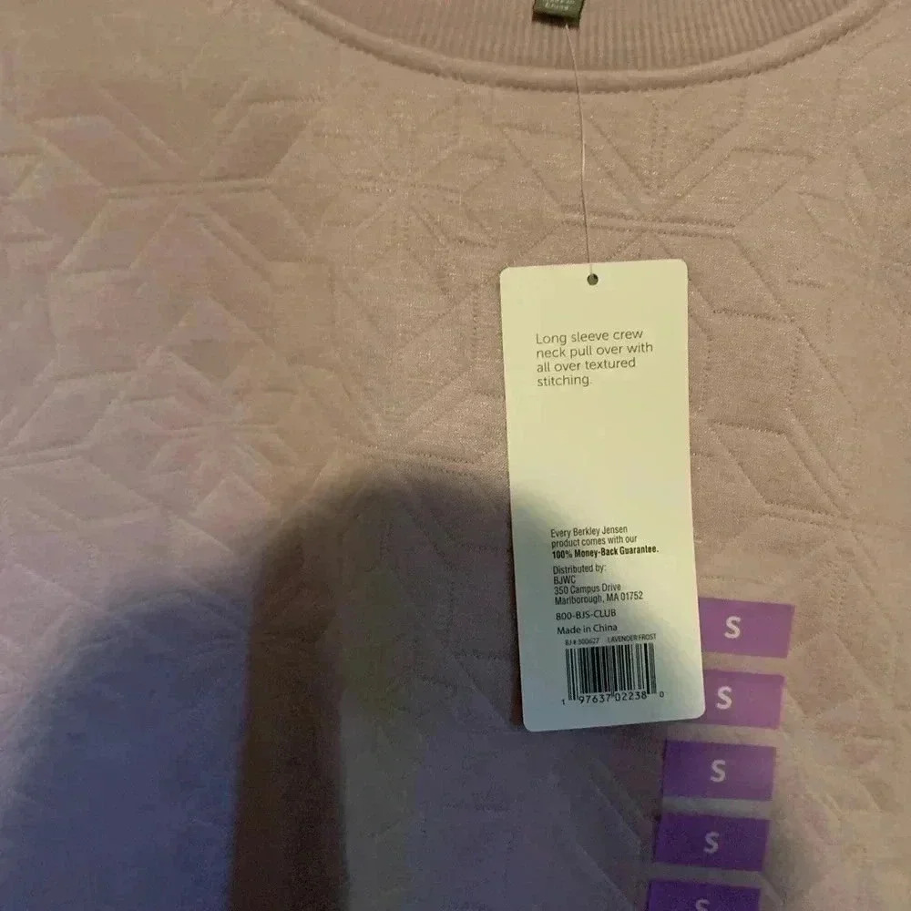 Berkeley Jensen Womens Sweatshirt Size Small Purple Long Sleeves with a design - Picture 5 of 7
